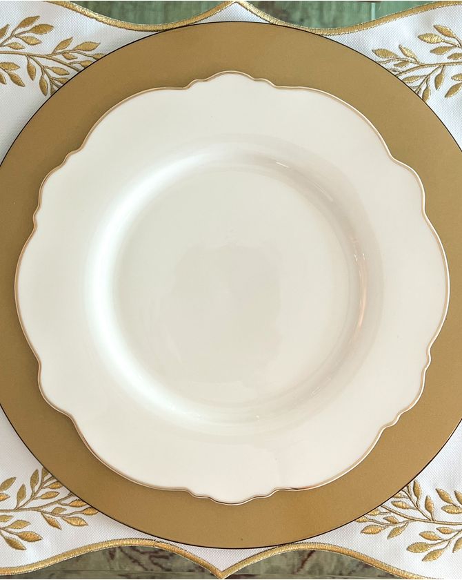 Prato Raso Porcelana Branca Friso Dourado