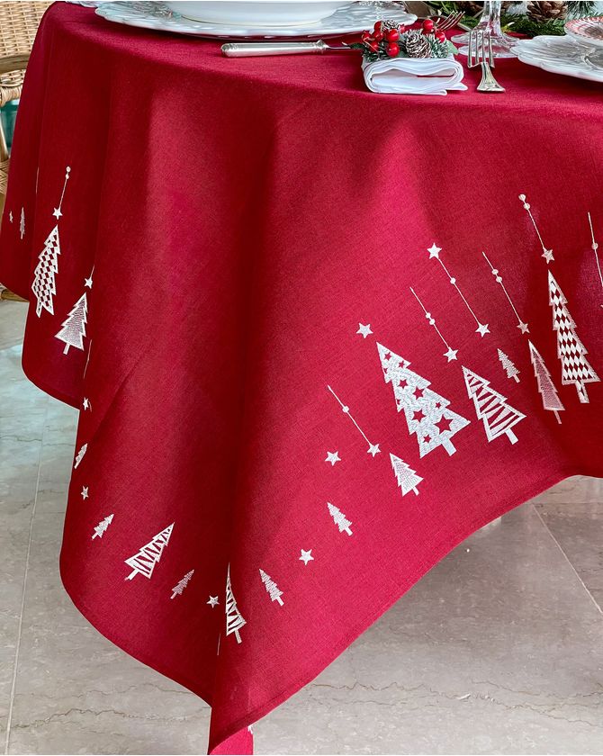 Toalha De Mesa Quadrada Fundo Vermelho Pinheiros Brancos 2,20 X 2,20M Natal 2023