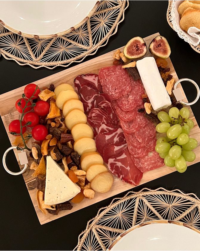Bandeja De Madeira Com Alça Argola Prata P - 38X28Cm