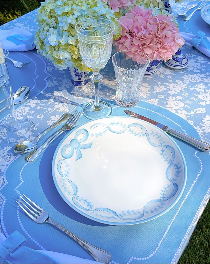 Prato Raso Porcelana Laço Azul