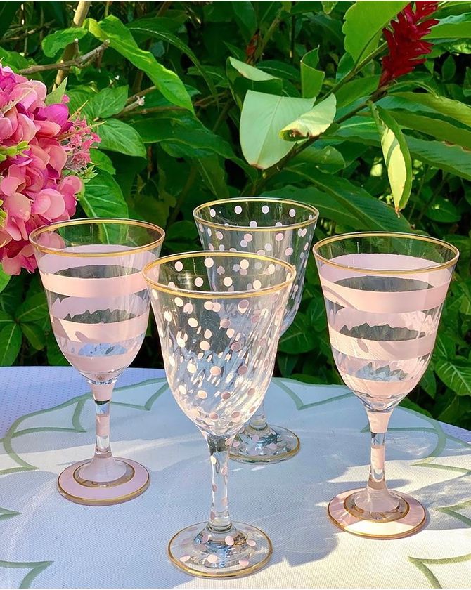 Taça Vinho Listrada Rosa Bebe Pintada