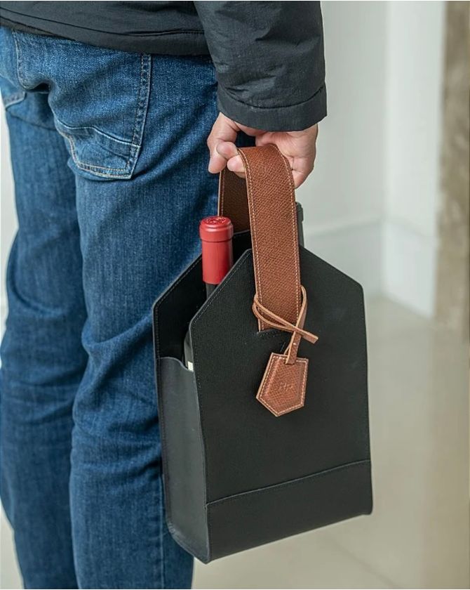 Porta vinho duplo couro - preto