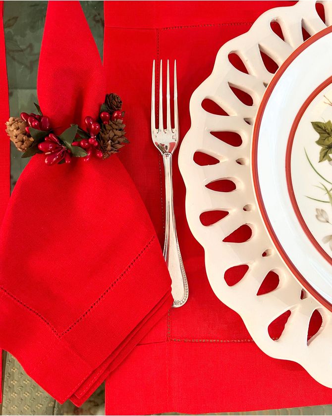 Guardanapo Aquarela Liso Ponto Ajour - Vermelho Natal 2024