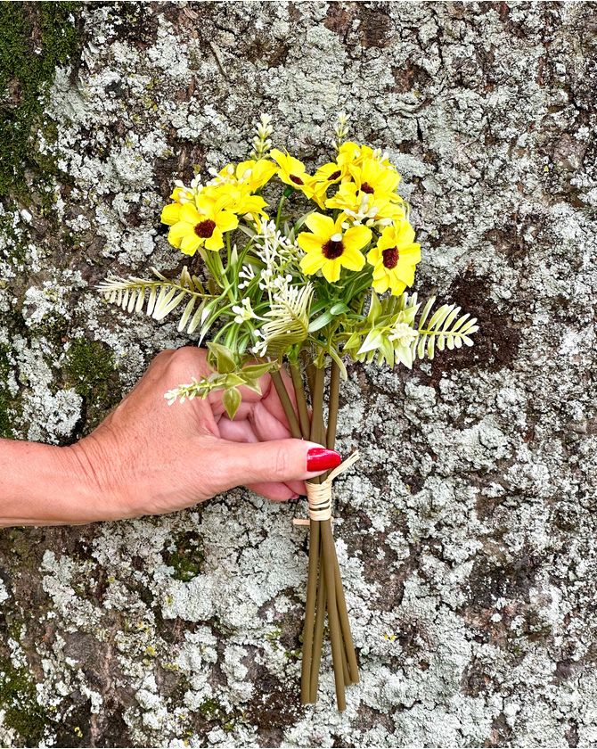 Bouquet margaridas Páscoa 2024