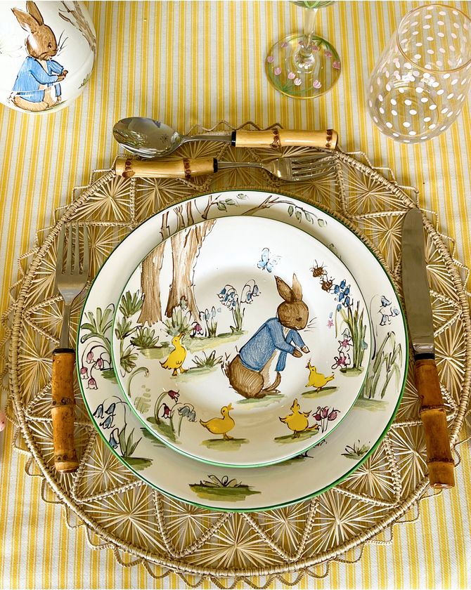 Prato sobremesa Peter Rabbit patinho Páscoa 2024 - azul