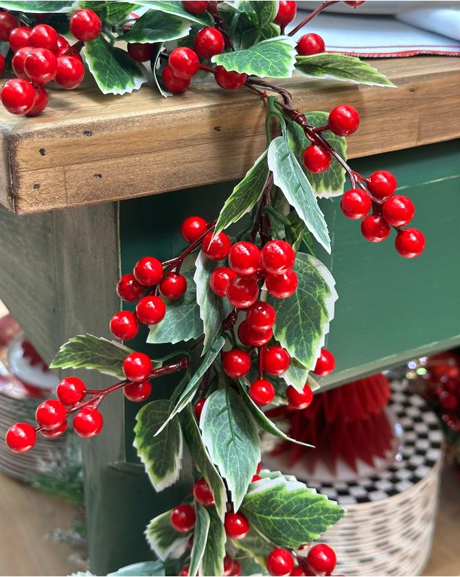 Galho longo maleável folhas verde/vermelho 113cm - NATAL 2024