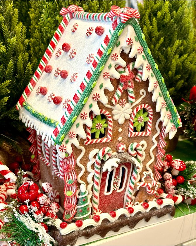 Casa de doces Gingerbread com Led Natal 2024