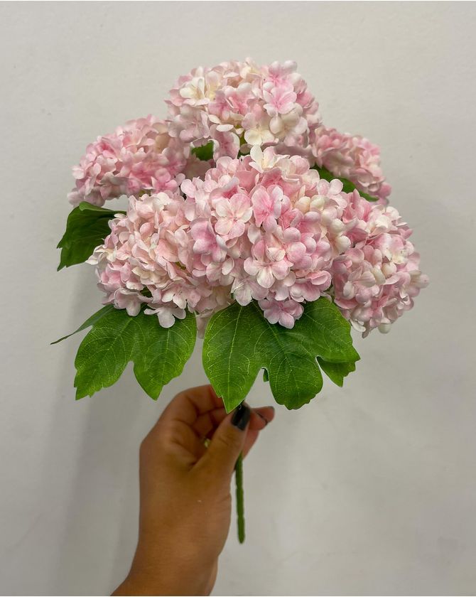 Bouquet mini hortênsias Páscoa 2025 - rosa clara