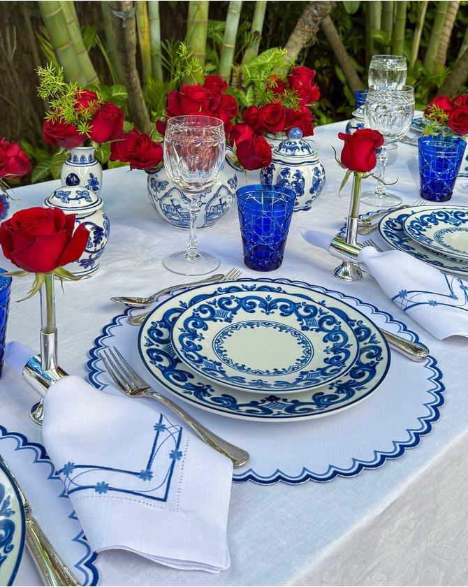 Guardanapo Linho Branco Bordado Treliça De Flores Azul