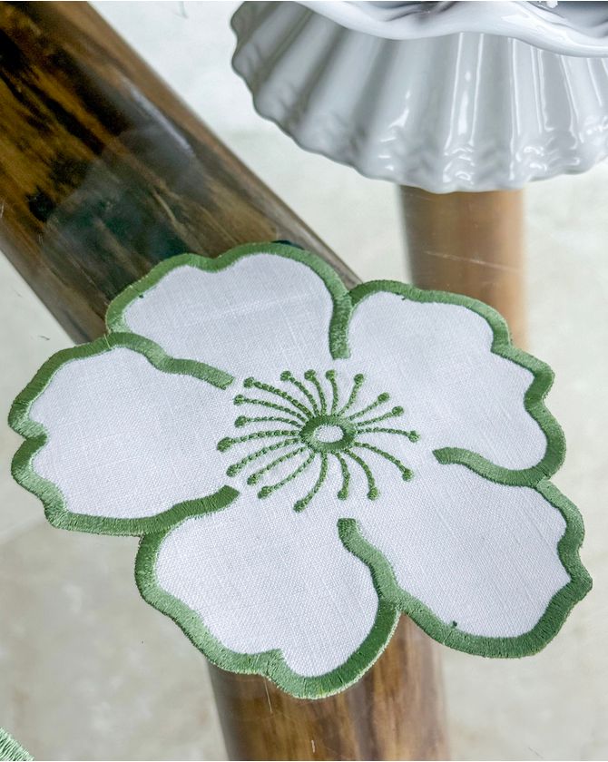 Porta Copo linho branco Flor Verde
