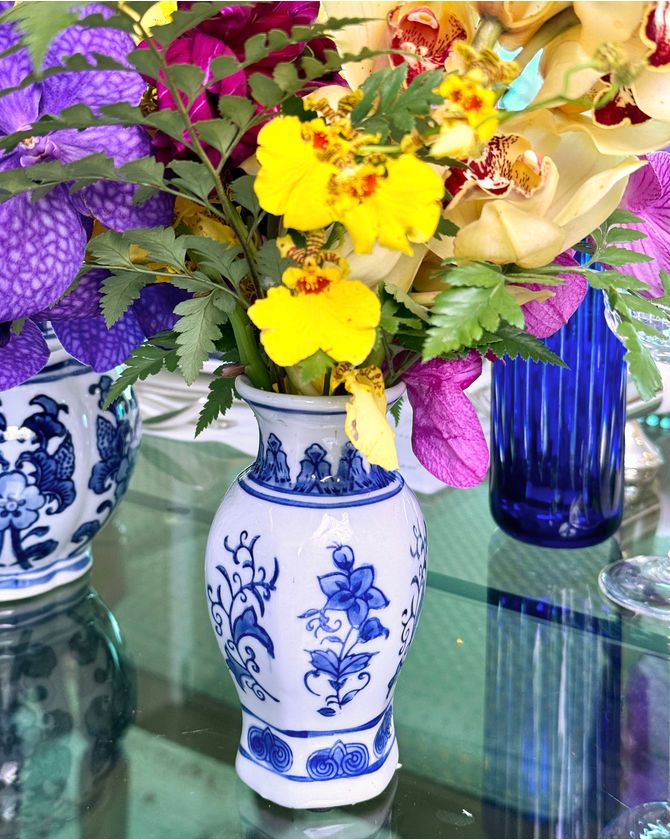 Vasinho porcelana azul e branco Riviera
